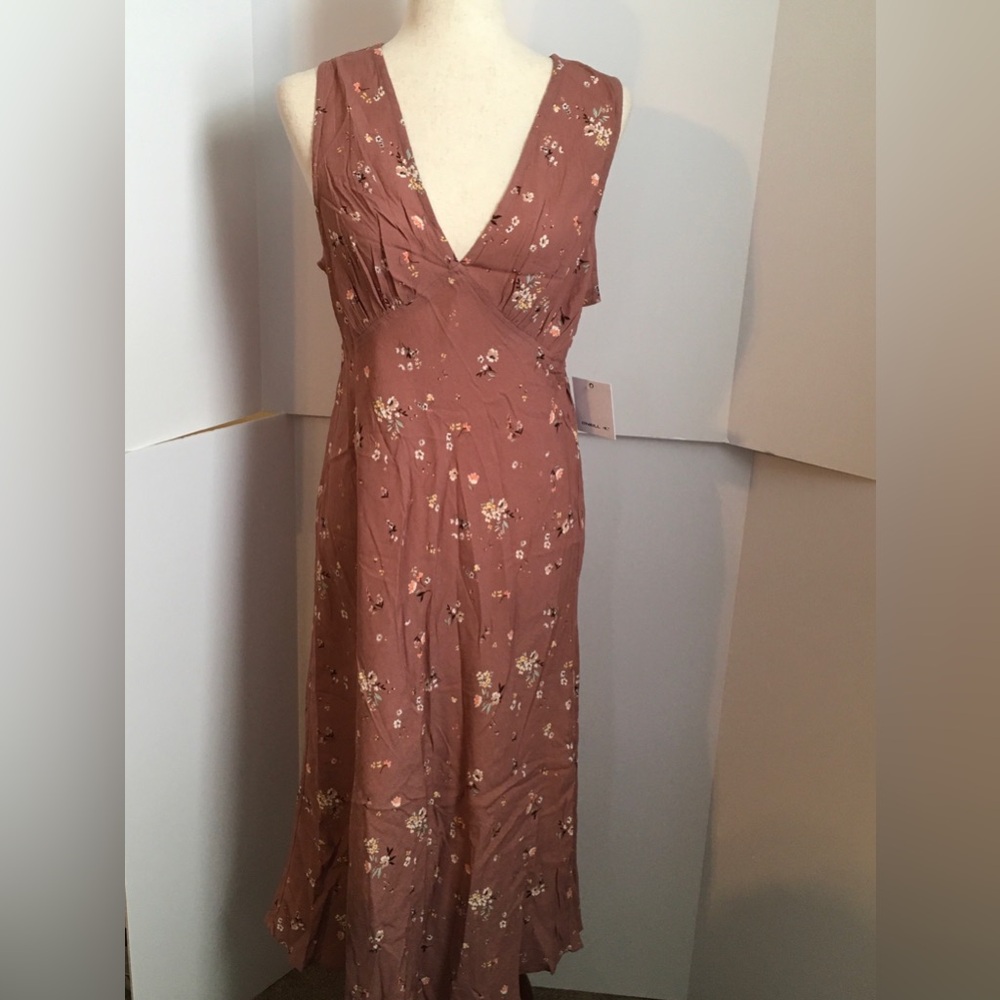 O’Neill Floral V-Neck Sleeveless Midi Dress in Dusty Rose